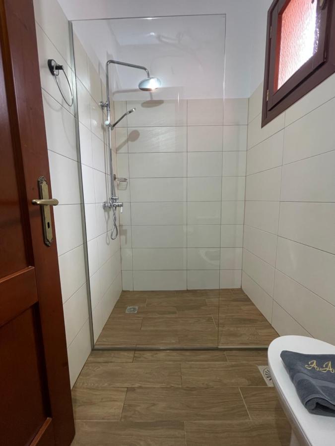 Aphaias Apartments Aegina Eksteriør bilde